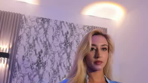 Snapshot of dulcinea_2 chatting on October 7, 8:06 pm dulcinea 2 online show from October 7, 8:06 pm