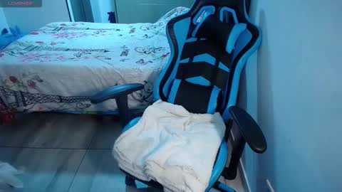 Nicole   online show from February 21, 5:08 am