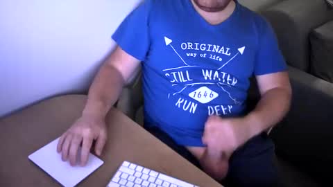 FloFrenchCurv288 online show from May 16, 11:25 pm