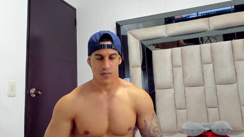Snapshot of duran_dhikol1 chatting on February 6, 1:05 am duran_dhikol1 online show from February 6, 1:05 am