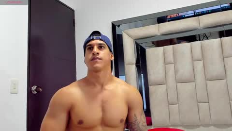 Snapshot of duran_dhikol1 chatting on February 13, 3:18 am duran_dhikol1 online show from February 13, 3:18 am