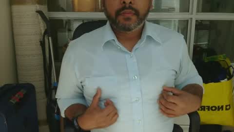 duroakb19 online show from May 18, 8:47 pm