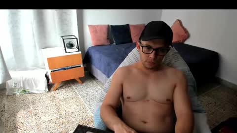 Hander online show from March 24, 6:13 pm