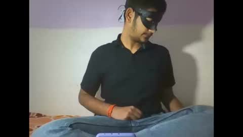 Snapshot of dusky_aarav chatting on December 16, 11:10 pm dusky_aarav online show from December 16, 11:10 pm