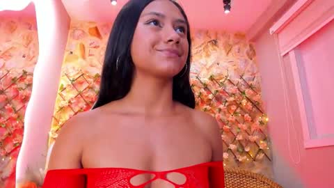 Snapshot of duskybeautyy chatting on December 13, 7:53 pm duskybeautyy online show from December 13, 7:53 pm