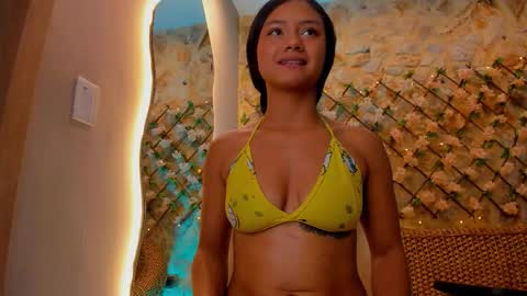 Snapshot of duskybeautyy chatting on December 20, 4:58 pm duskybeautyy online show from December 20, 4:58 pm