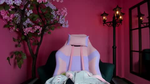 duskybeautyy online show from March 18, 3:59 pm