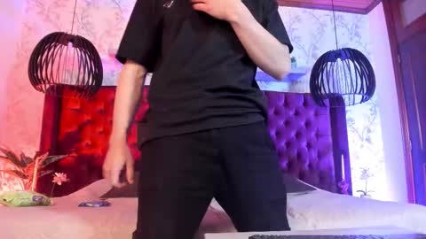 Dustin Sonne online show from February 1, 3:38 am