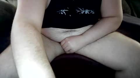 Snapshot of dusty000bravo chatting on December 1, 5:45 am dusty000bravo online show from December 1, 5:45 am