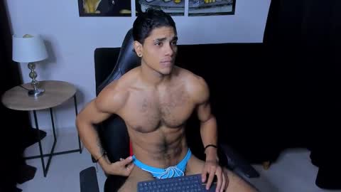 DUSTYN MICHELLE online show from March 5, 1:34 am