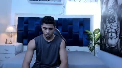 Snapshot of dustyn__michelle chatting on June 23, 7:01 pm DUSTYN MICHELLE online show from June 23, 7:01 pm