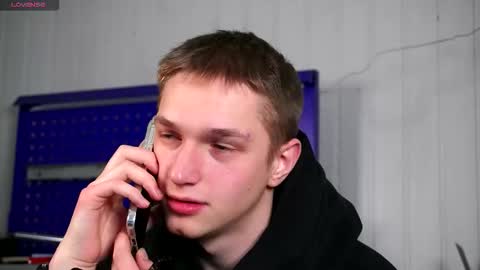 Dustyn online show from January 14, 4:01 pm