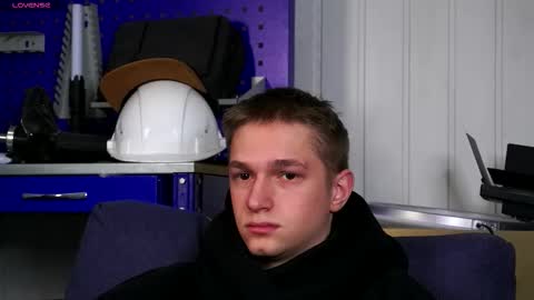 Dustyn online show from January 16, 6:06 am