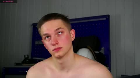 Dustyn online show from February 3, 4:21 am