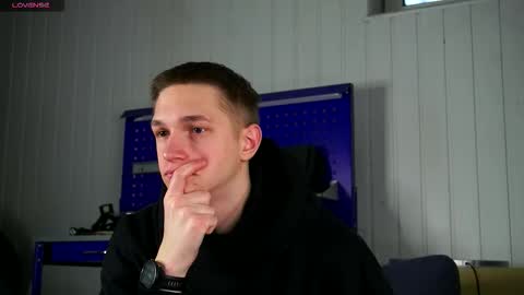 Dustyn online show from February 8, 6:50 am