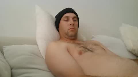 dustyroy09 online show from April 23, 6:14 am