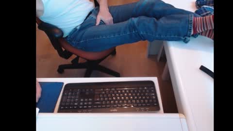 Snapshot of dutchpornking2 chatting on January 2, 2:35 pm dutchpornking2 online show from January 2, 2:35 pm