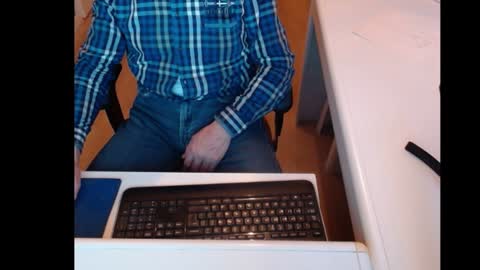 Snapshot of dutchpornking2 chatting on January 7, 7:52 am dutchpornking2 online show from January 7, 7:52 am
