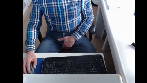 Snapshot of dutchpornking2 chatting on January 14, 11:31 am dutchpornking2 online show from January 14, 11:31 am