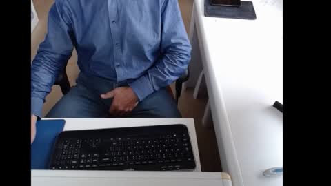 dutchpornking2 online show from September 22, 7:10 am