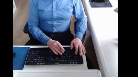 dutchpornking2 online show from March 20, 7:24 am