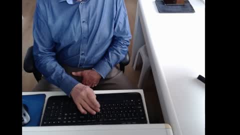 dutchpornking2 online show from April 24, 6:38 am