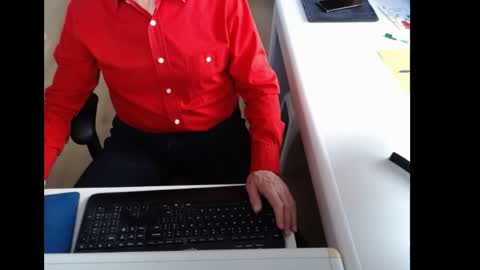 dutchpornking2 online show from May 15, 6:42 am