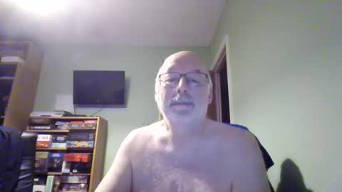 Snapshot of dutchunclejohn chatting on November 14, 4:28 pm DutchUncleJohn online show from November 14, 4:28 pm