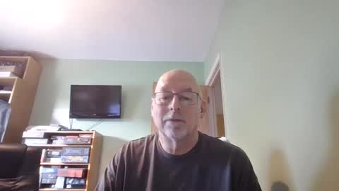 Snapshot of dutchunclejohn chatting on November 28, 11:13 am DutchUncleJohn online show from November 28, 11:13 am