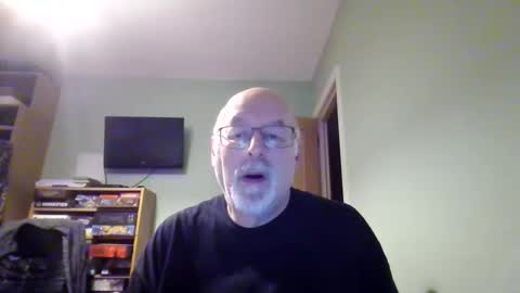 Snapshot of dutchunclejohn chatting on January 6, 11:40 pm DutchUncleJohn online show from January 6, 11:40 pm