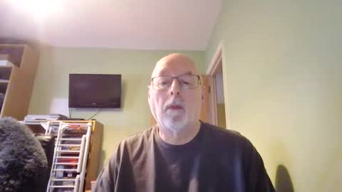 Snapshot of dutchunclejohn chatting on January 19, 1:59 pm DutchUncleJohn online show from January 19, 1:59 pm