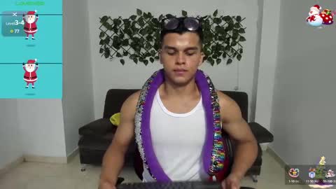 Snapshot of dwayne_brown chatting on December 19, 4:02 pm dwayne_brown online show from December 19, 4:02 pm