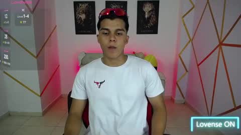 Snapshot of dwayne_brown chatting on February 23, 8:00 pm dwayne_brown online show from February 23, 8:00 pm