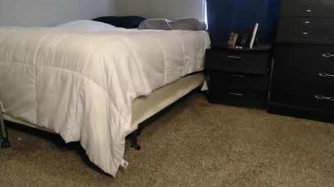 Snapshot of dwhitey4u chatting on March 13, 2:01 pm dwhitey4u online show from March 13, 2:01 pm