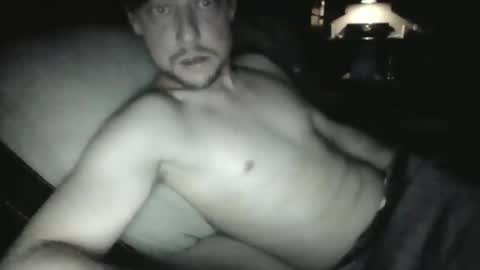 dwilly0210 online show from November 2, 9:33 am