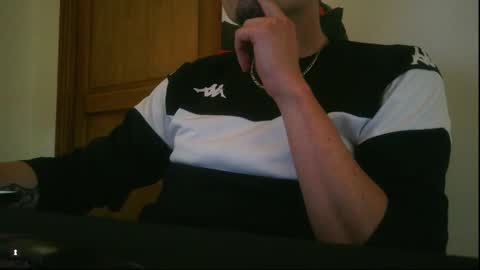 Snapshot of dy22__ chatting on October 22, 3:56 pm dy22__ online show from October 22, 3:56 pm