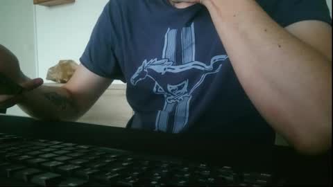 Snapshot of dy22__ chatting on November 3, 3:24 pm dy22__ online show from November 3, 3:24 pm