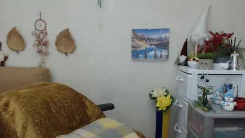 Dyanne online show from February 12, 7:35 pm