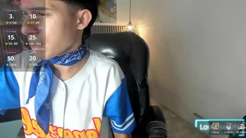 dyla_n18_ online show from May 9, 8:58 pm