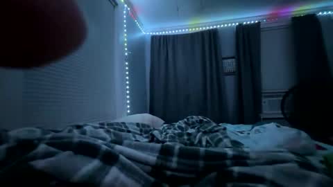 dylan12563 online show from April 1, 4:13 am