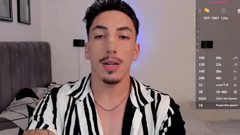 Bryan model independient online show from February 26, 7:16 pm