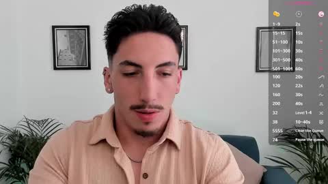 Bryan model independient online show from March 12, 9:03 pm