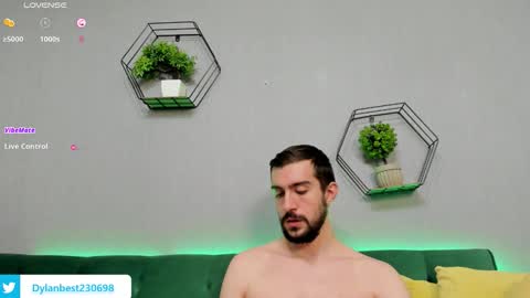 Dylan online show from November 9, 6:39 pm