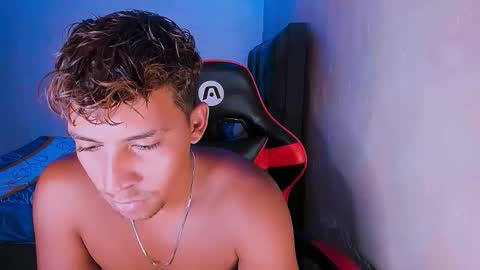 Snapshot of dylan_yvt chatting on March 5, 10:17 pm yohe online show from March 5, 10:17 pm