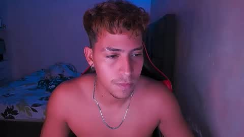 Snapshot of dylan_yvt chatting on March 17, 9:40 pm yohe online show from March 17, 9:40 pm