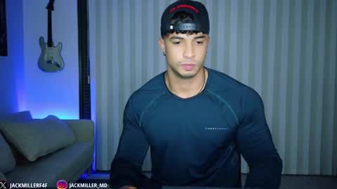 Snapshot of dylanrivera_ chatting on October 23, 12:32 am Dylan Rivera online show from October 23, 12:32 am