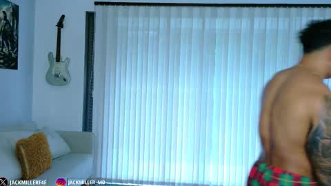 Snapshot of dylanrivera_ chatting on October 27, 12:09 pm Dylan Rivera online show from October 27, 12:09 pm