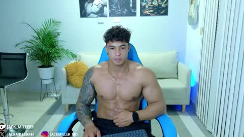 Snapshot of dylanrivera_ chatting on November 9, 3:38 am Dylan Rivera online show from November 9, 3:38 am