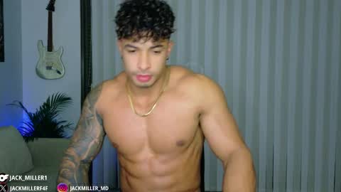 Snapshot of dylanrivera_ chatting on December 16, 12:26 am Dylan Rivera online show from December 16, 12:26 am