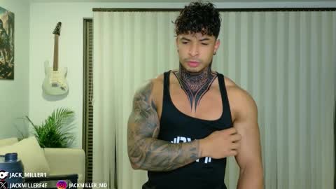 Snapshot of dylanrivera_ chatting on December 19, 11:56 pm Dylan Rivera online show from December 19, 11:56 pm